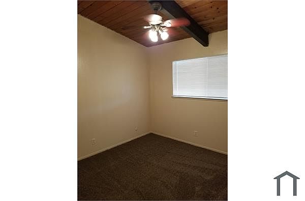 104 Maher Ct photo 2