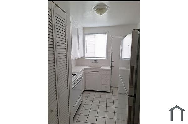2BR/1BA Apartment on Shattuck Ave · Oakland photo 4