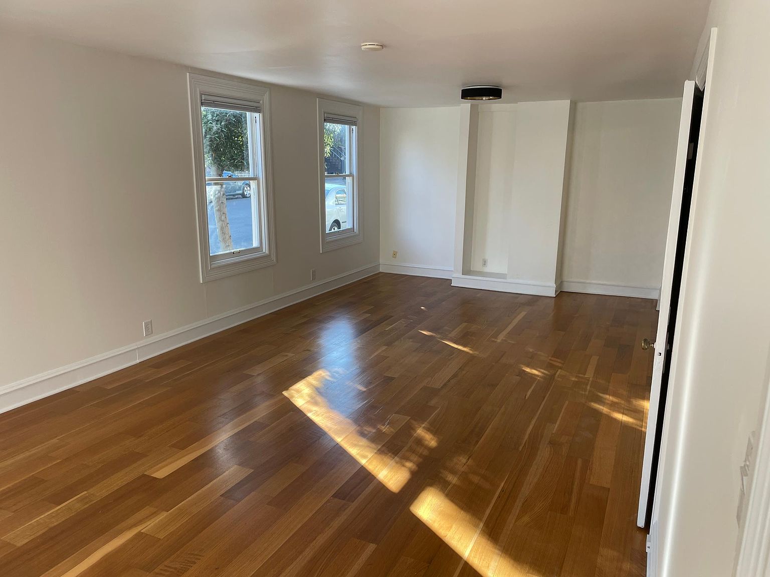 108 Valley St photo 5