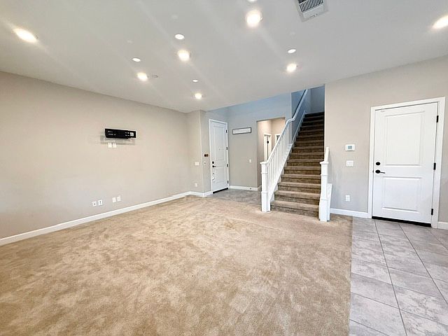 10110 Hercules Way photo 5