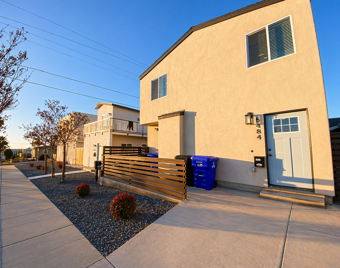 5484 Dorothy Dr photo 3