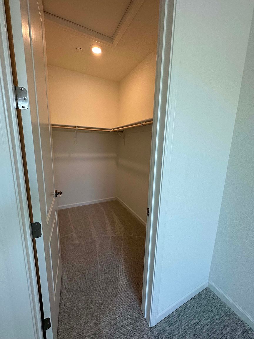 29705 Mission Blvd photo 5