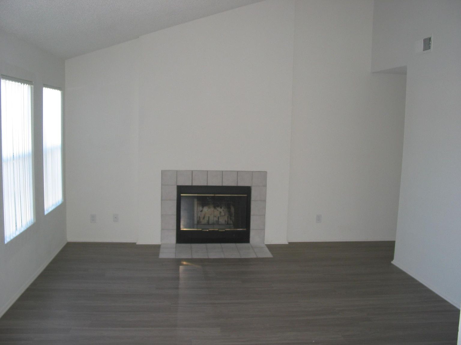 1268 E Ohio Ave photo 5