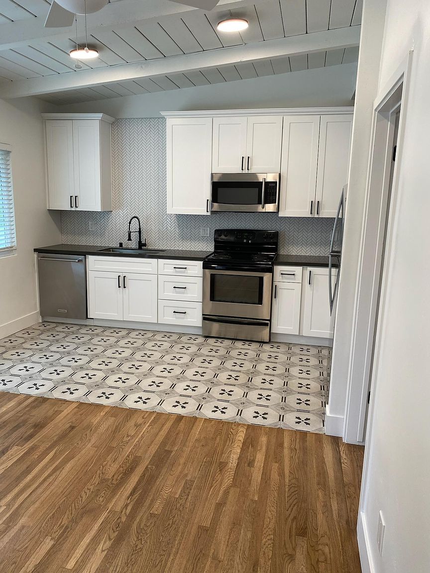 2966 Solar Ln photo 3