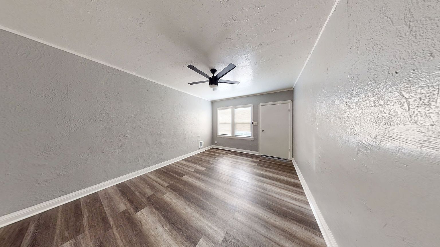 6405 Bancroft Ave unit 2646 photo 5