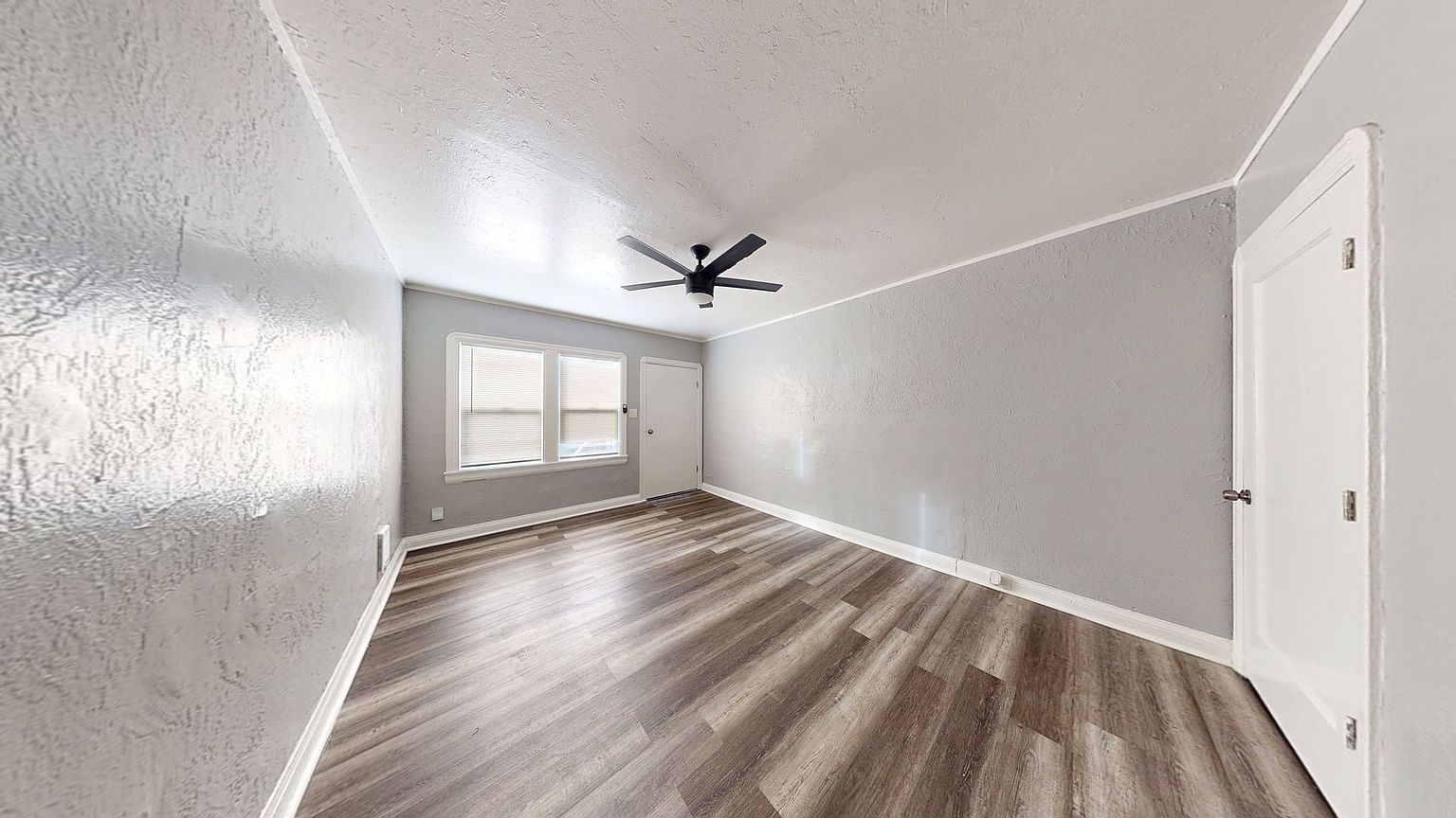 6405 Bancroft Ave unit 2646 photo 4