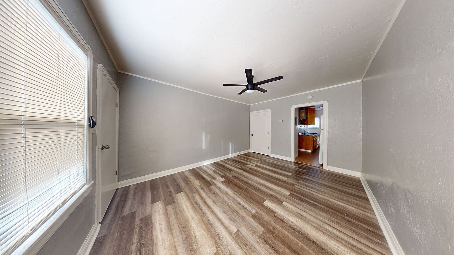 6405 Bancroft Ave unit 2646 photo 3