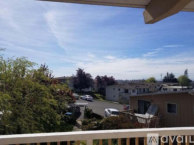 150 Maher Ct photo 2