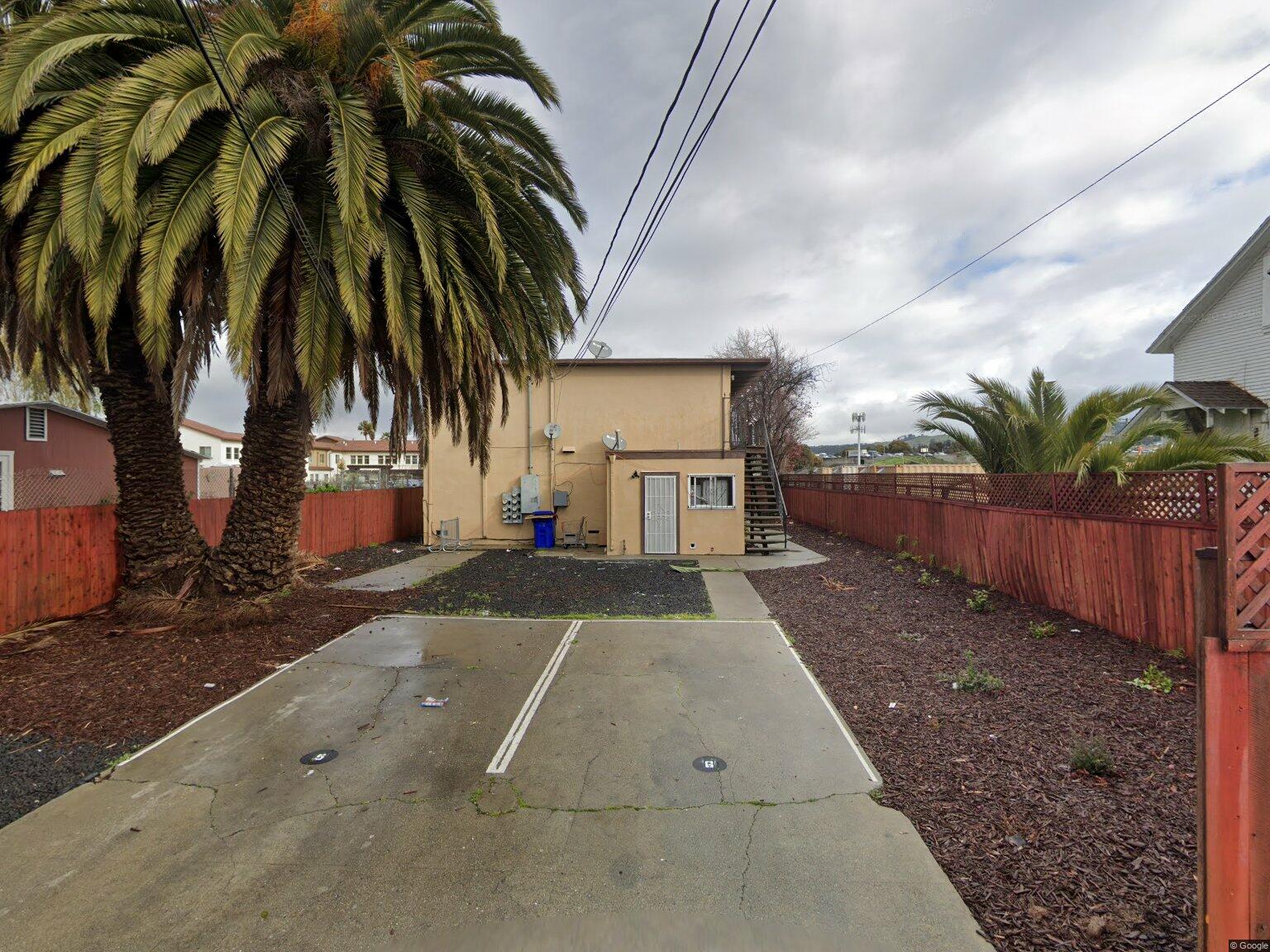 4534 Florida Ave photo 2
