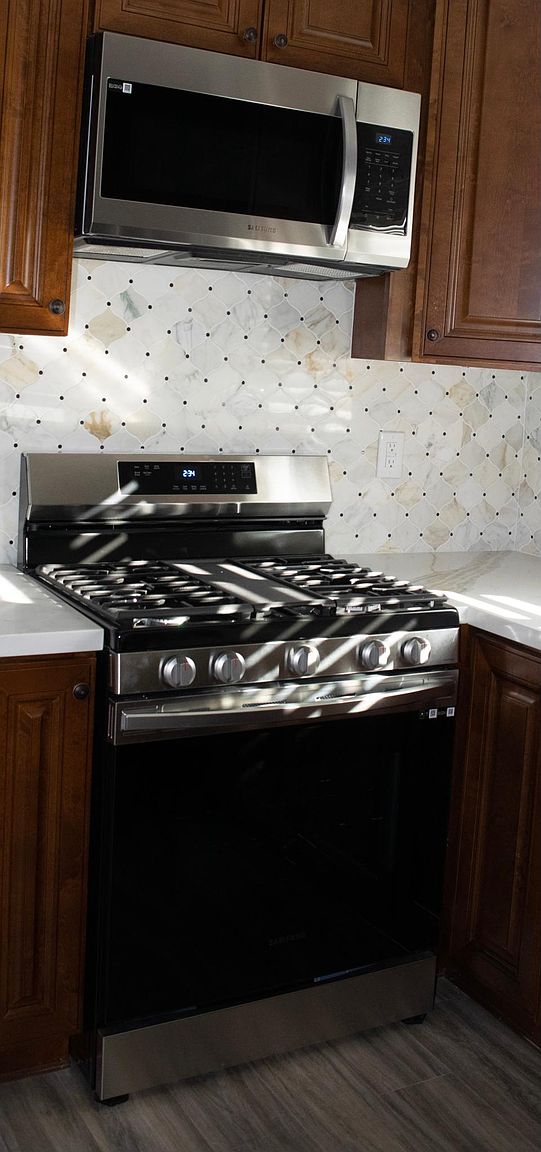 112 Corta St photo 3