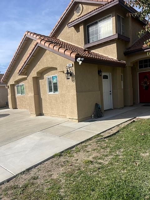 112 Corta St photo 2