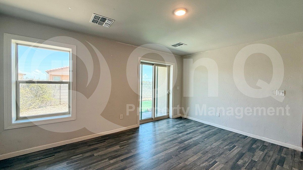 8011 S Magic Dr photo 5