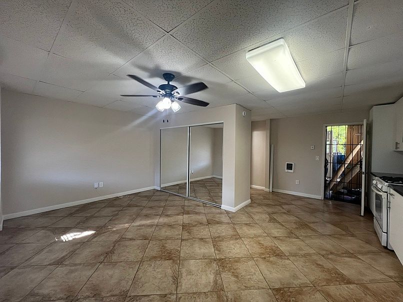 4938 W Point Loma Blvd photo 3