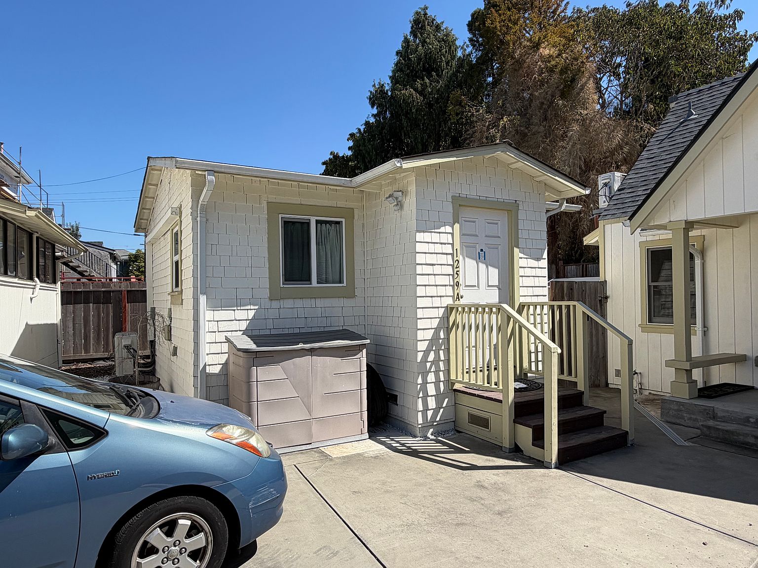 1259 Ocean Ave photo 2