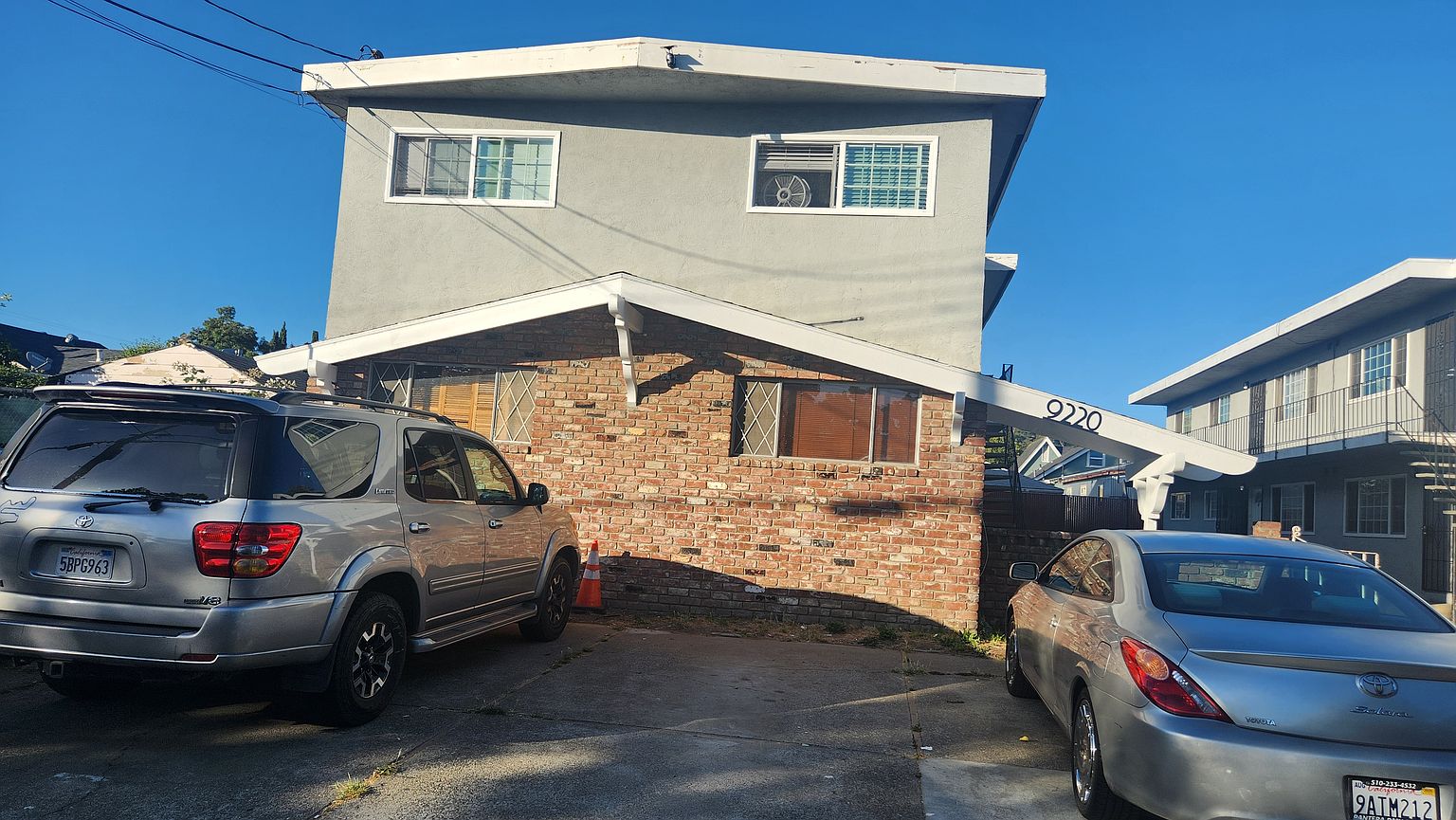 9220 Bancroft Ave Oakland, CA 94603 photo 2