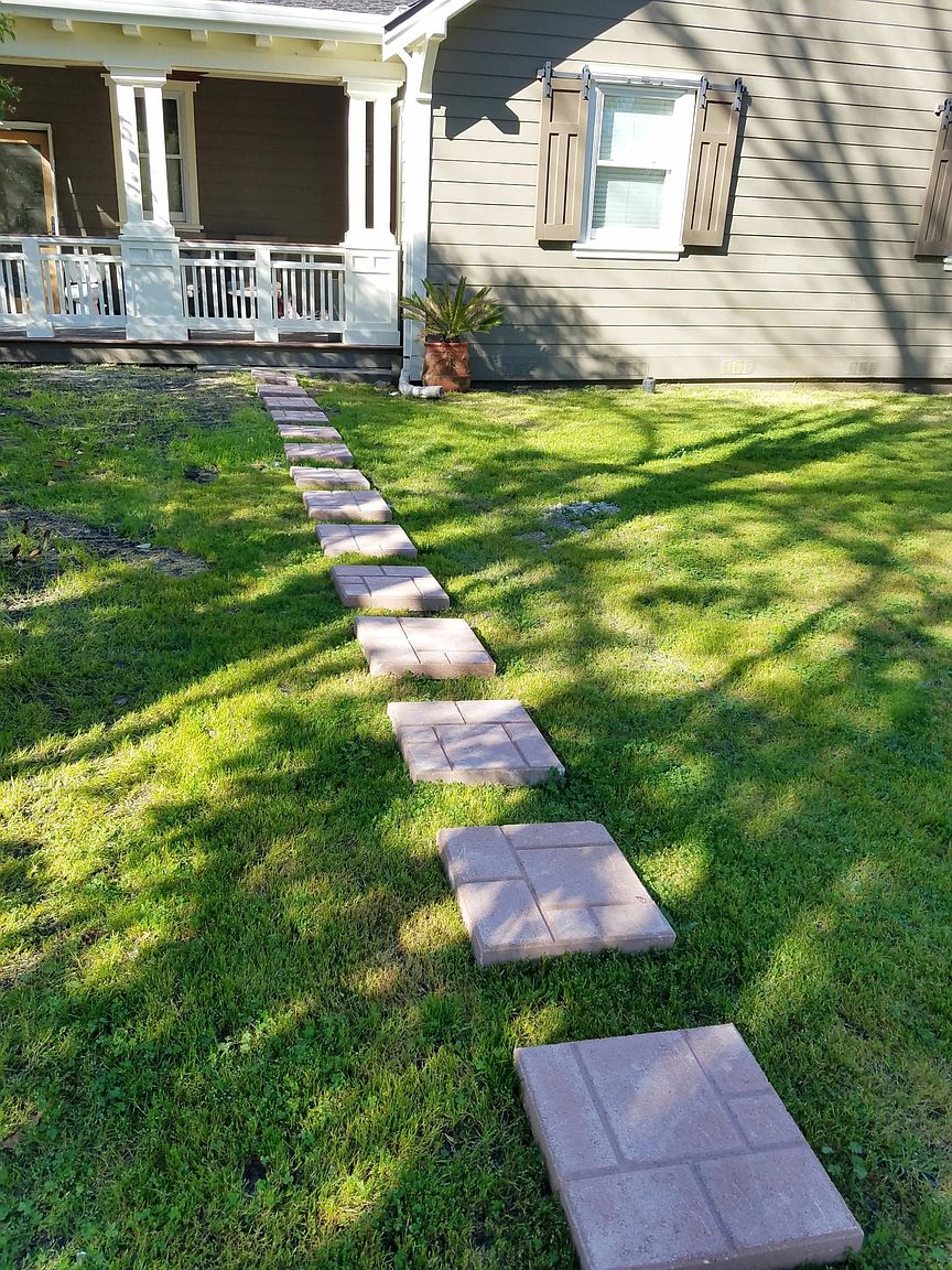 110 Roberta Ave photo 2