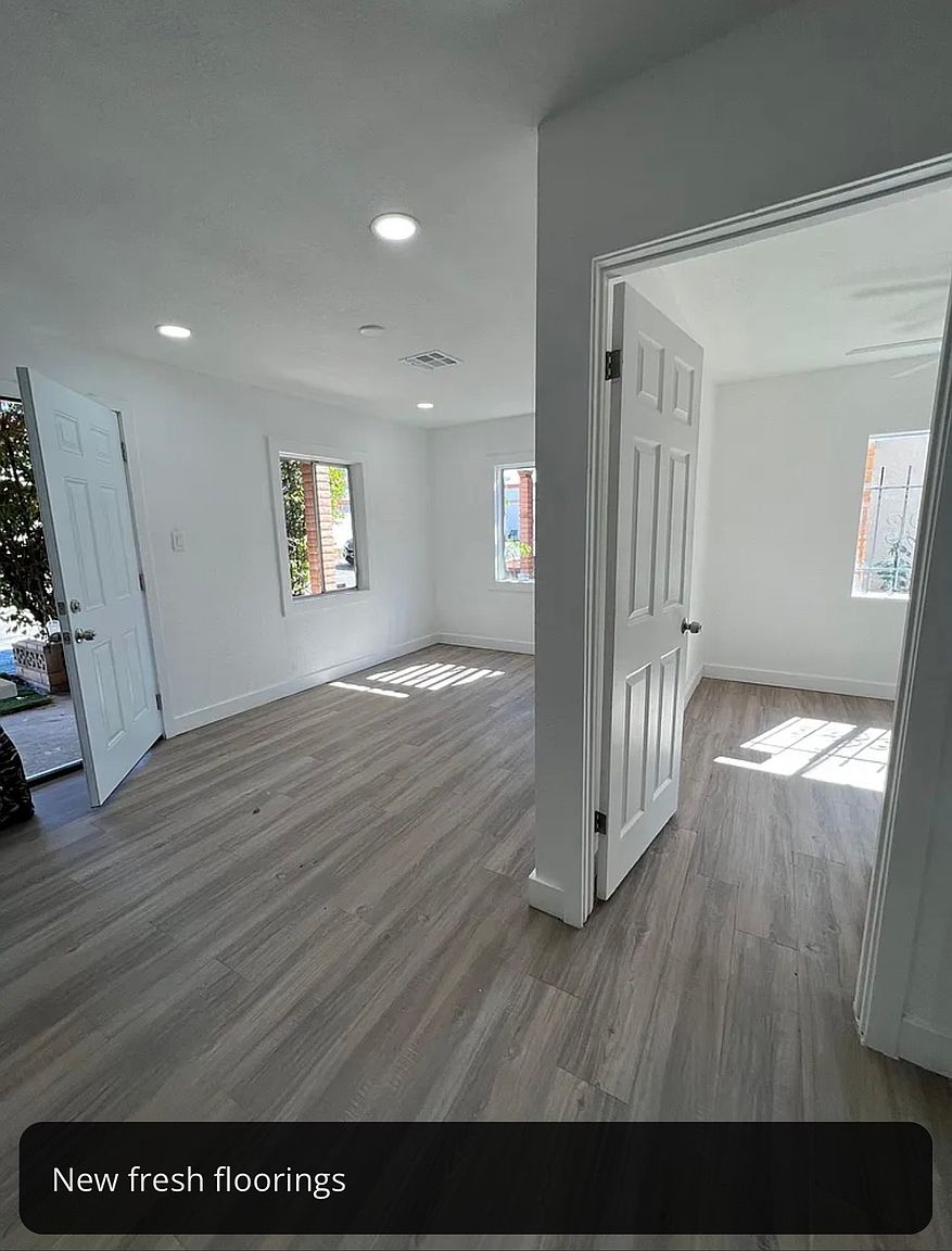 2082 E Apache Blvd photo 4