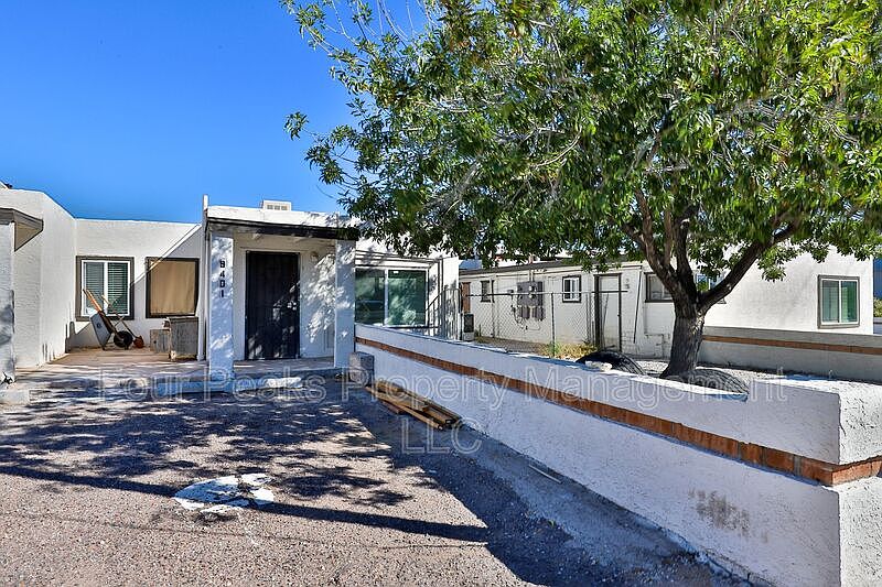 102 E. Hatcher Rd. photo 3