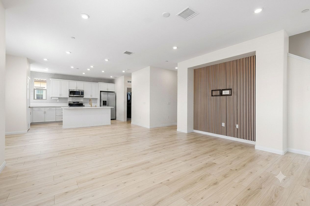 1614 Fig Tree Way photo 5