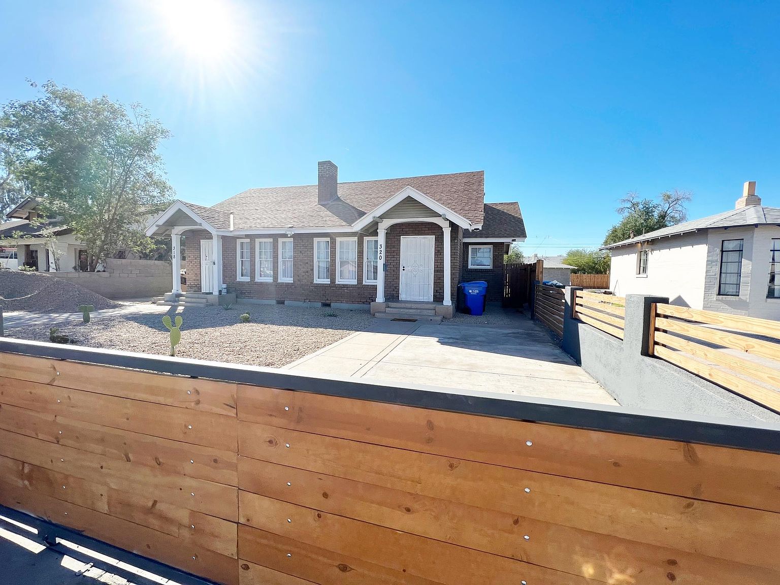 320 N 17th Dr photo 5