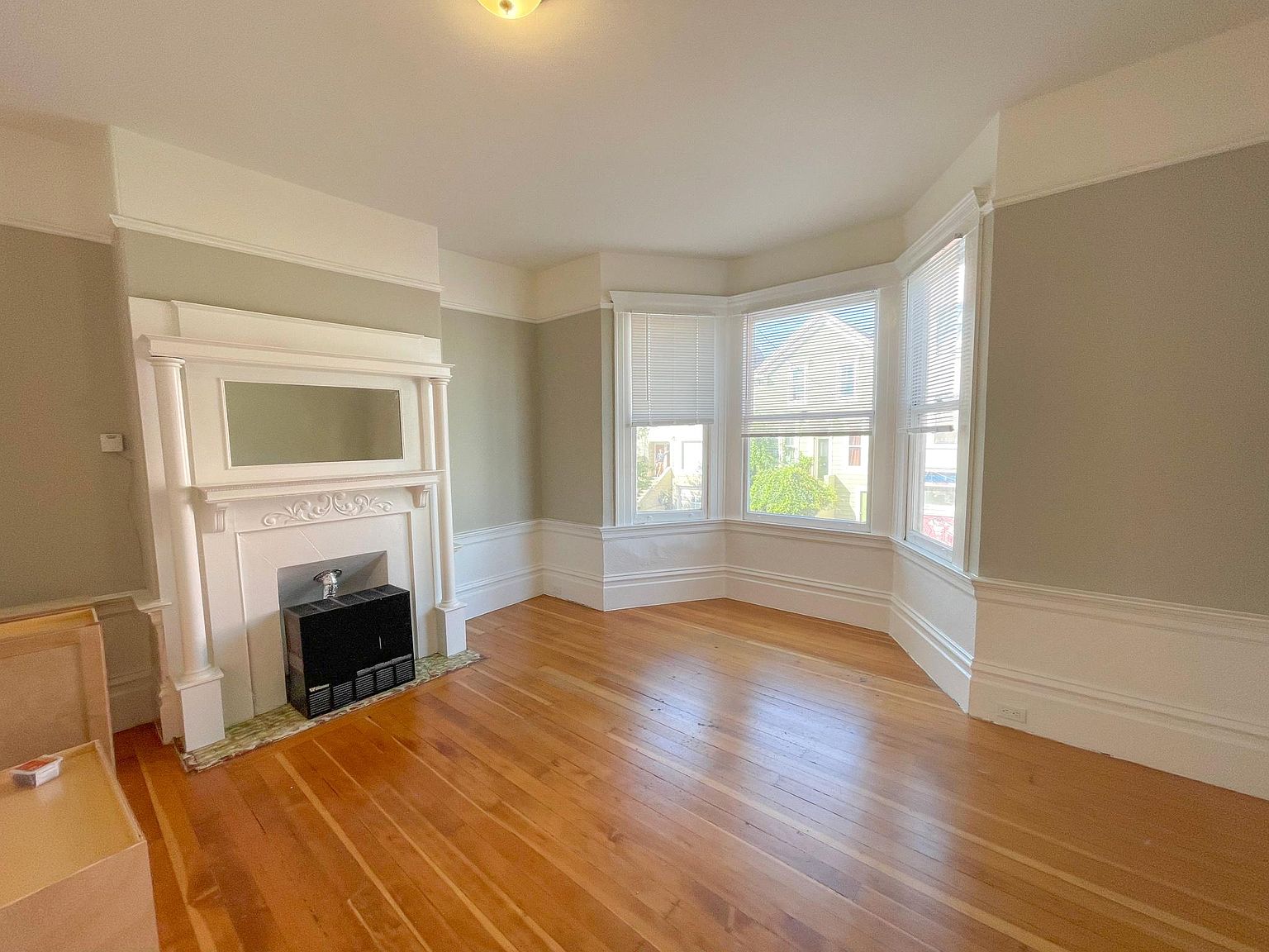 2BR/1BA Apartment on Treat Ave · San Francisco photo 2