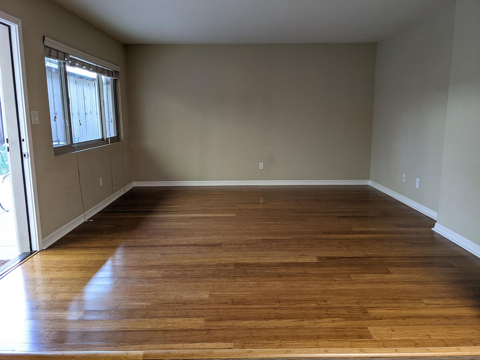 1650 Myrtle Ave photo 3