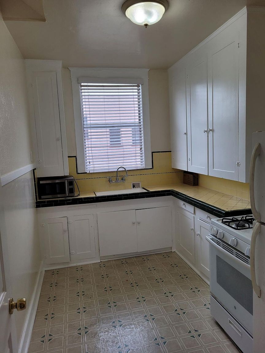 108 W Upas St photo 5