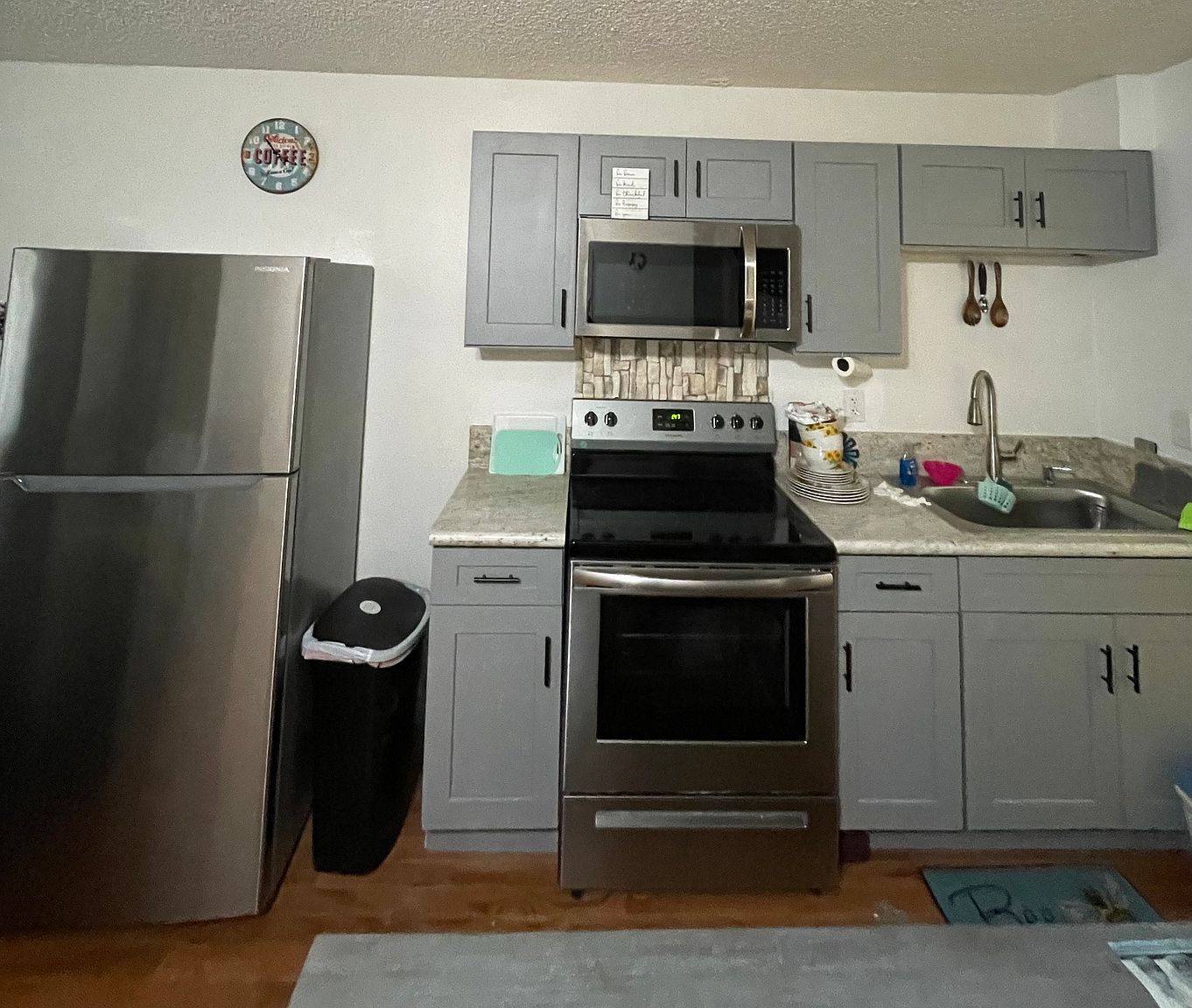 1373 1st Ave photo 4