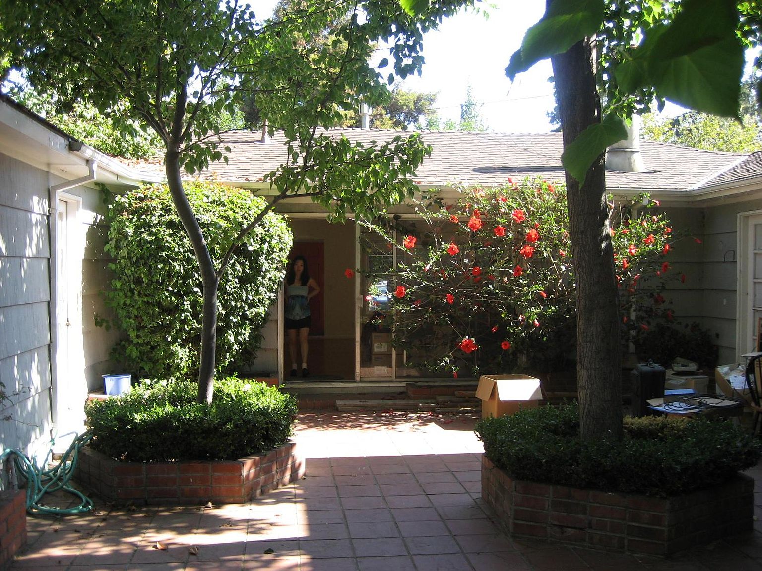650 Circle Dr photo 2