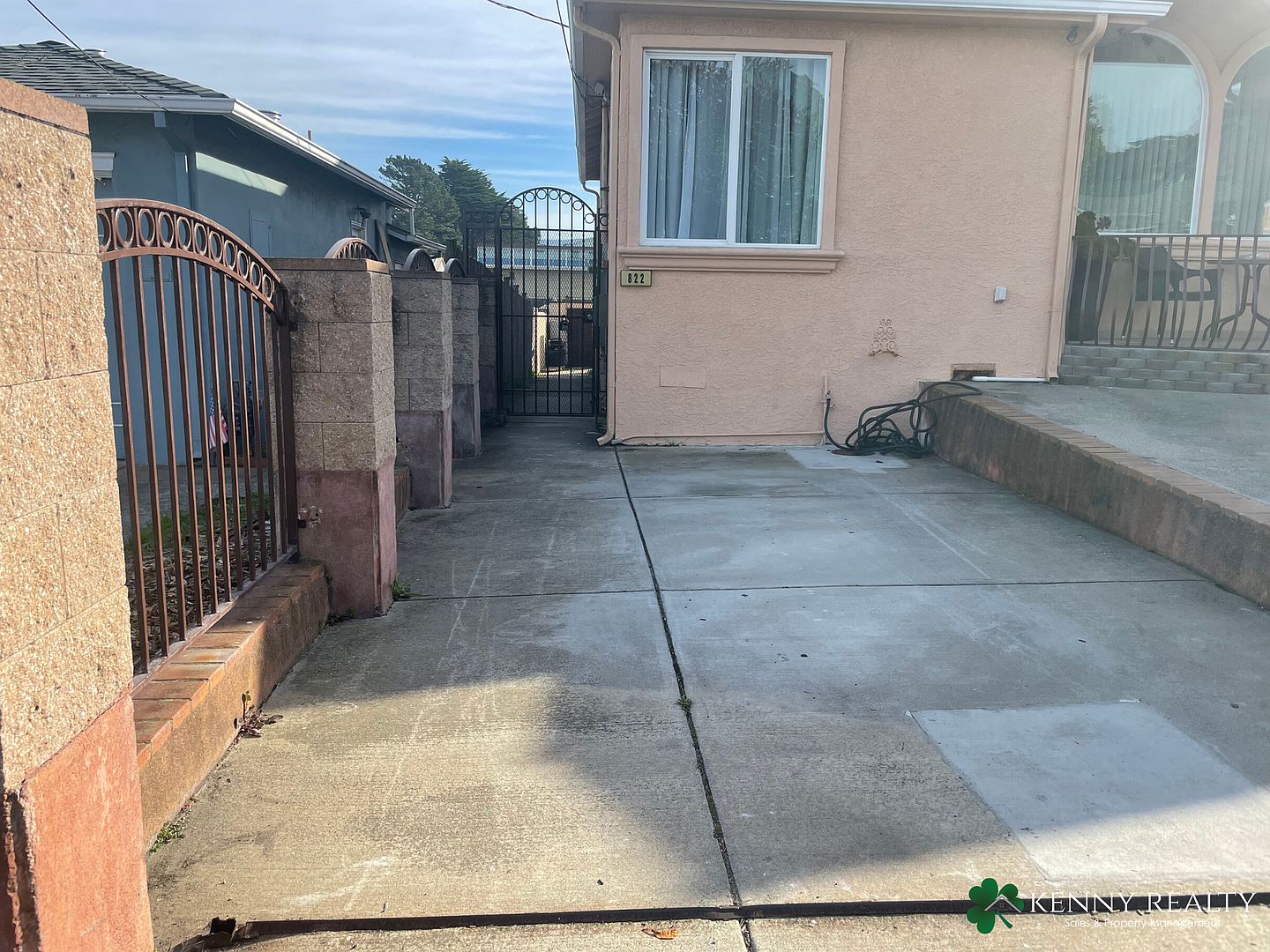 822 Ellis Dr Daly City, CA 94105