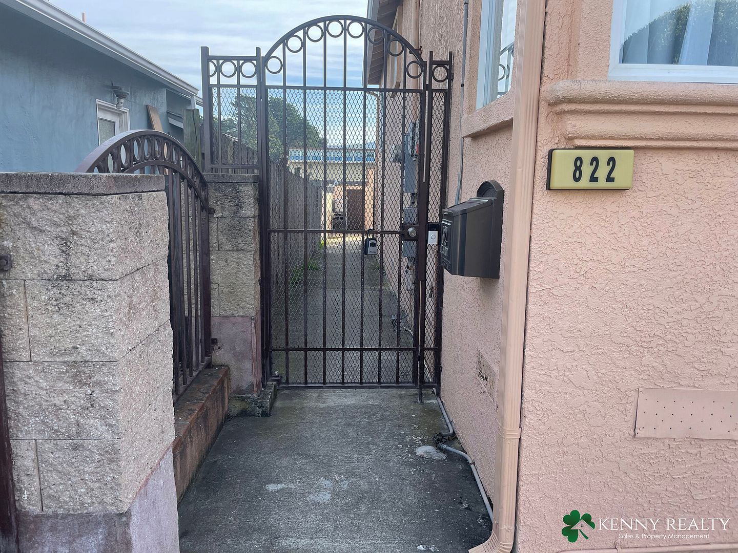822 Ellis Dr Daly City, CA 94105 photo 4