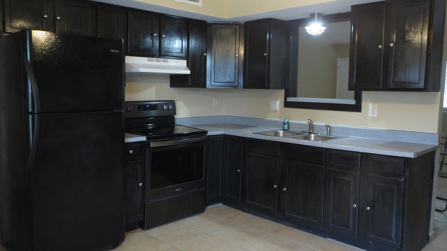 554 S Horne photo 3