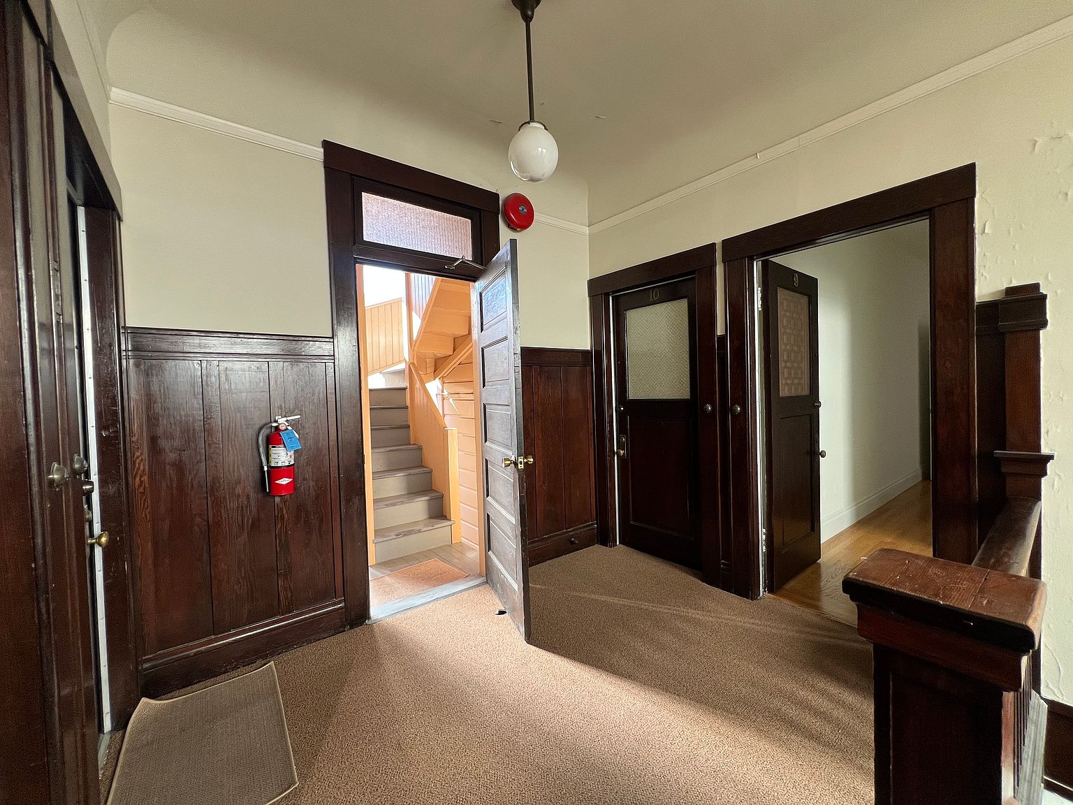 1BR/1BA Apartment on Washington St · San Francisco photo 2