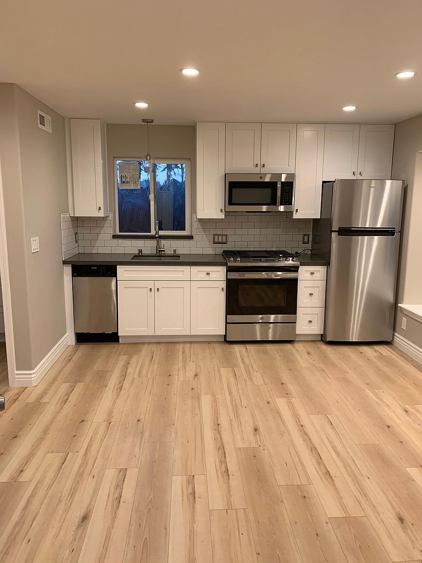 1018 Golden Gate Ave photo 3