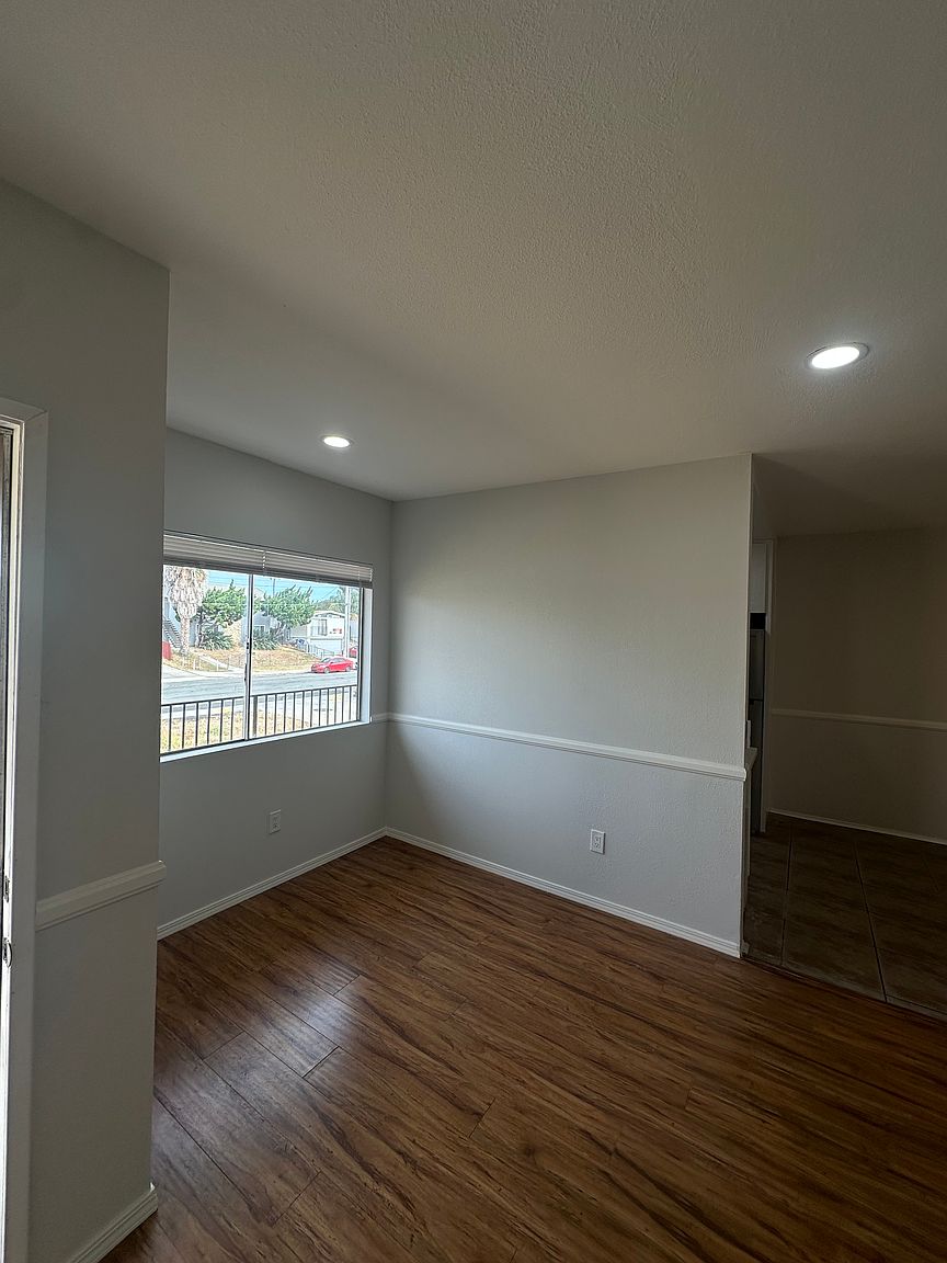 828 Calla Ave photo 5