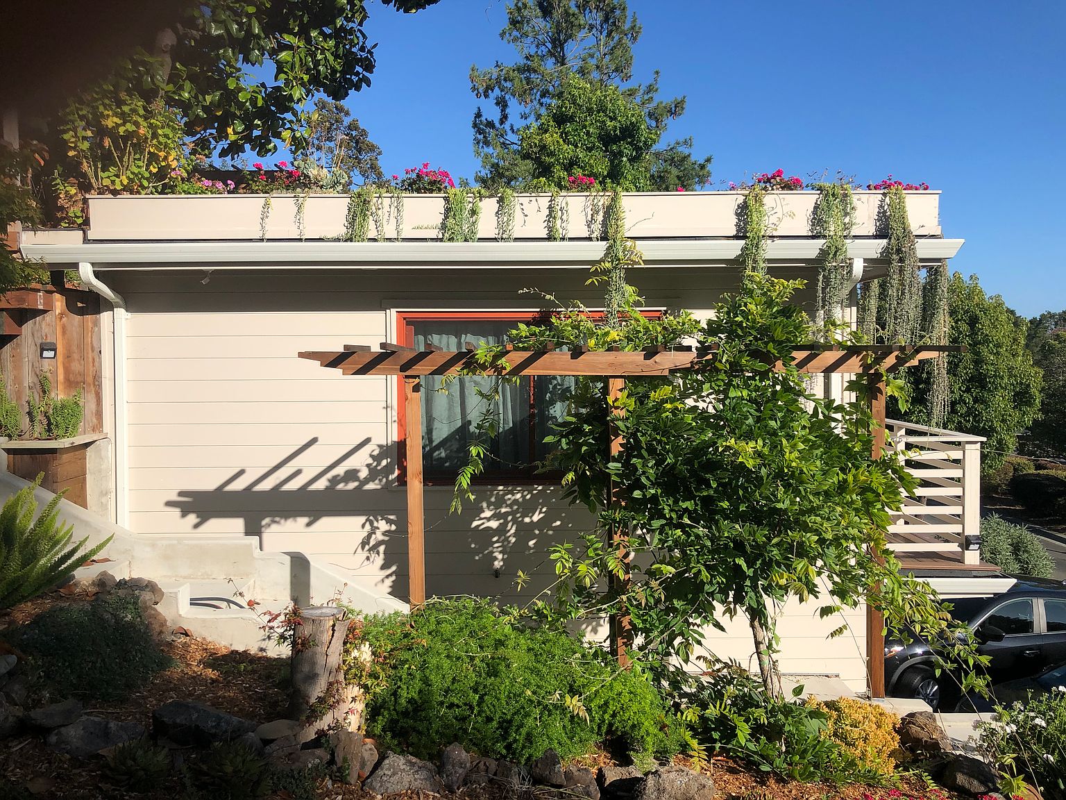 79 Arlington Ave photo 3