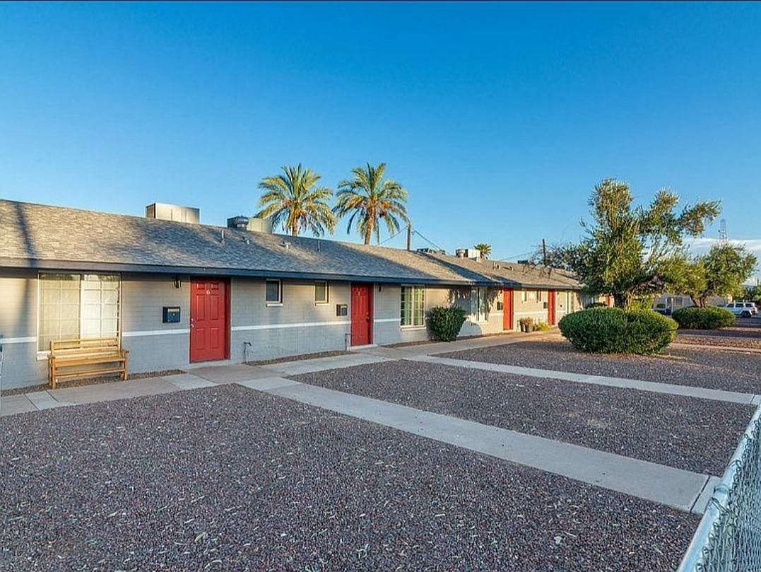 3002 E McKinley St Phoenix, AZ 85008 photo 2
