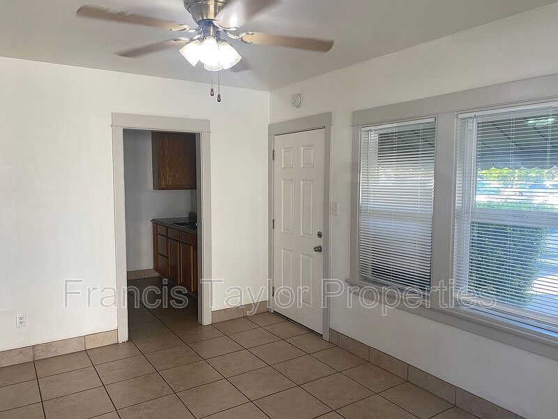 1214 S Escondido Blvd photo 3