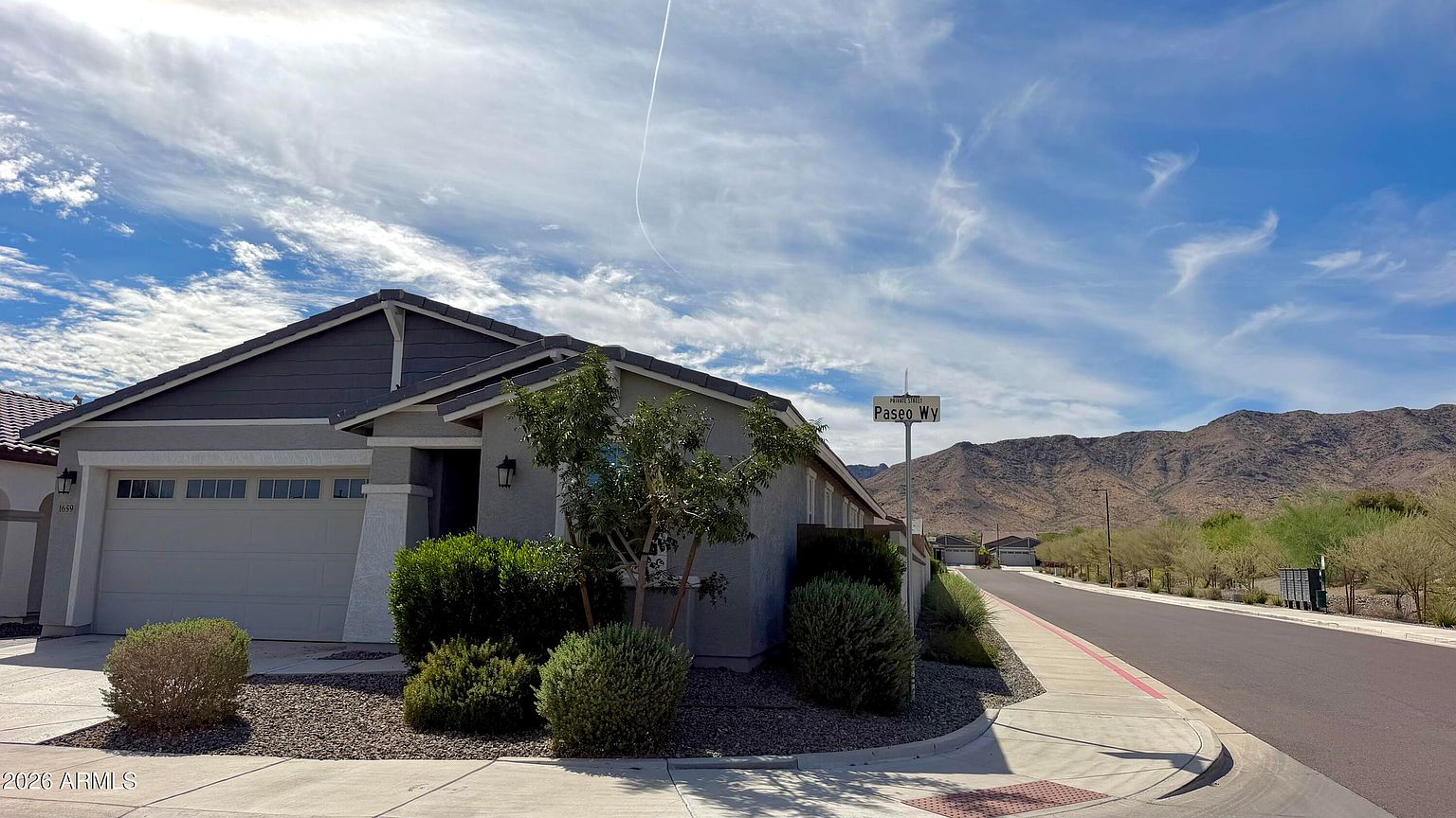 1659 W Paseo Way Phoenix, AZ 85041 photo 2