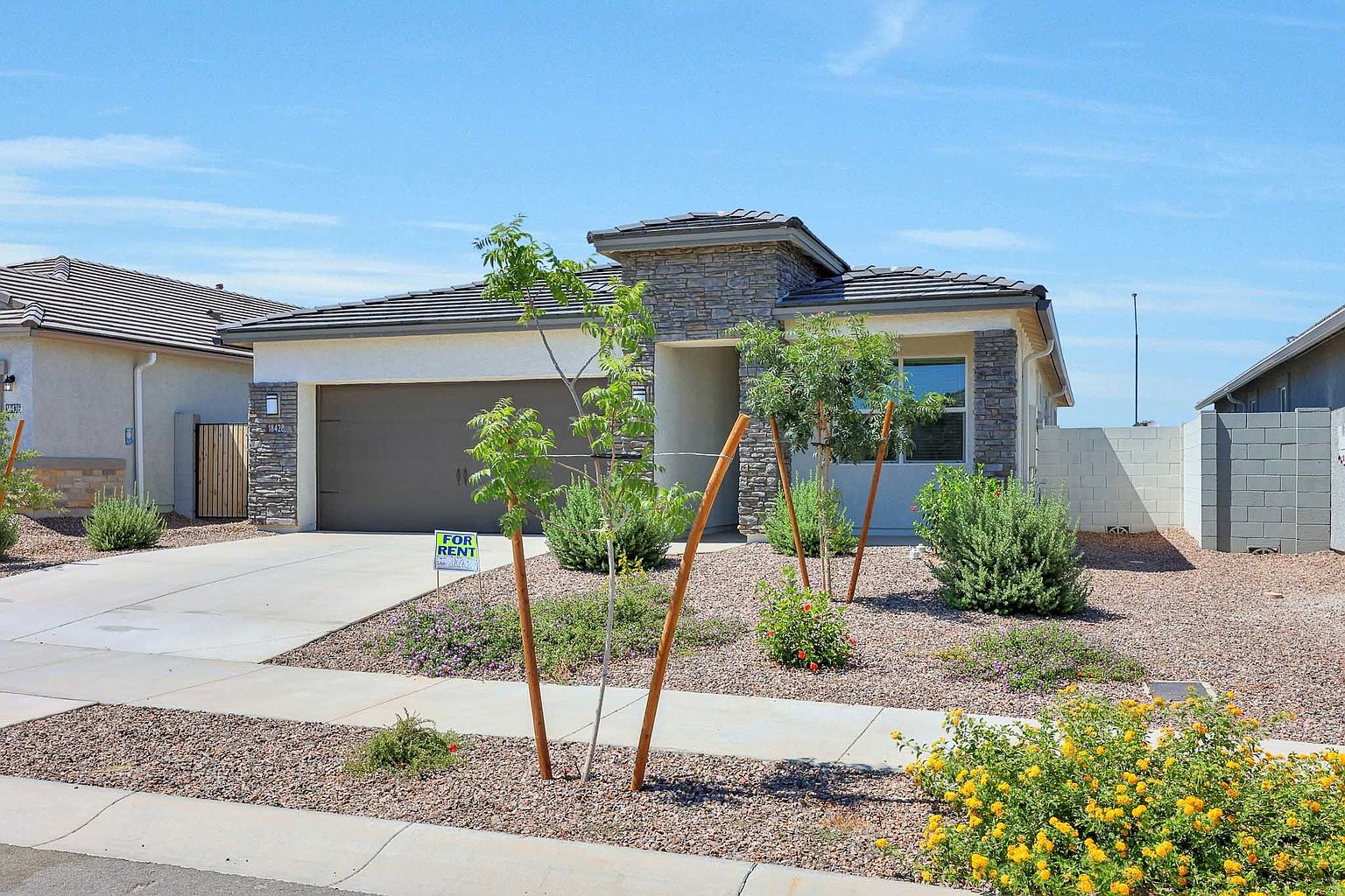 18443 West Artemisa Avenue, Surprise, AZ 85387 photo 3