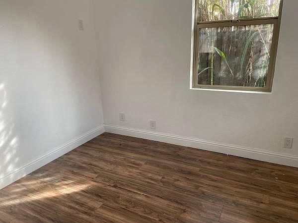 1324 Gaynor Ave photo 4