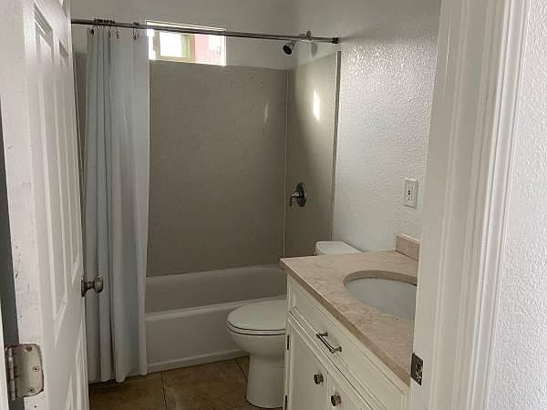 1324 Gaynor Ave photo 5