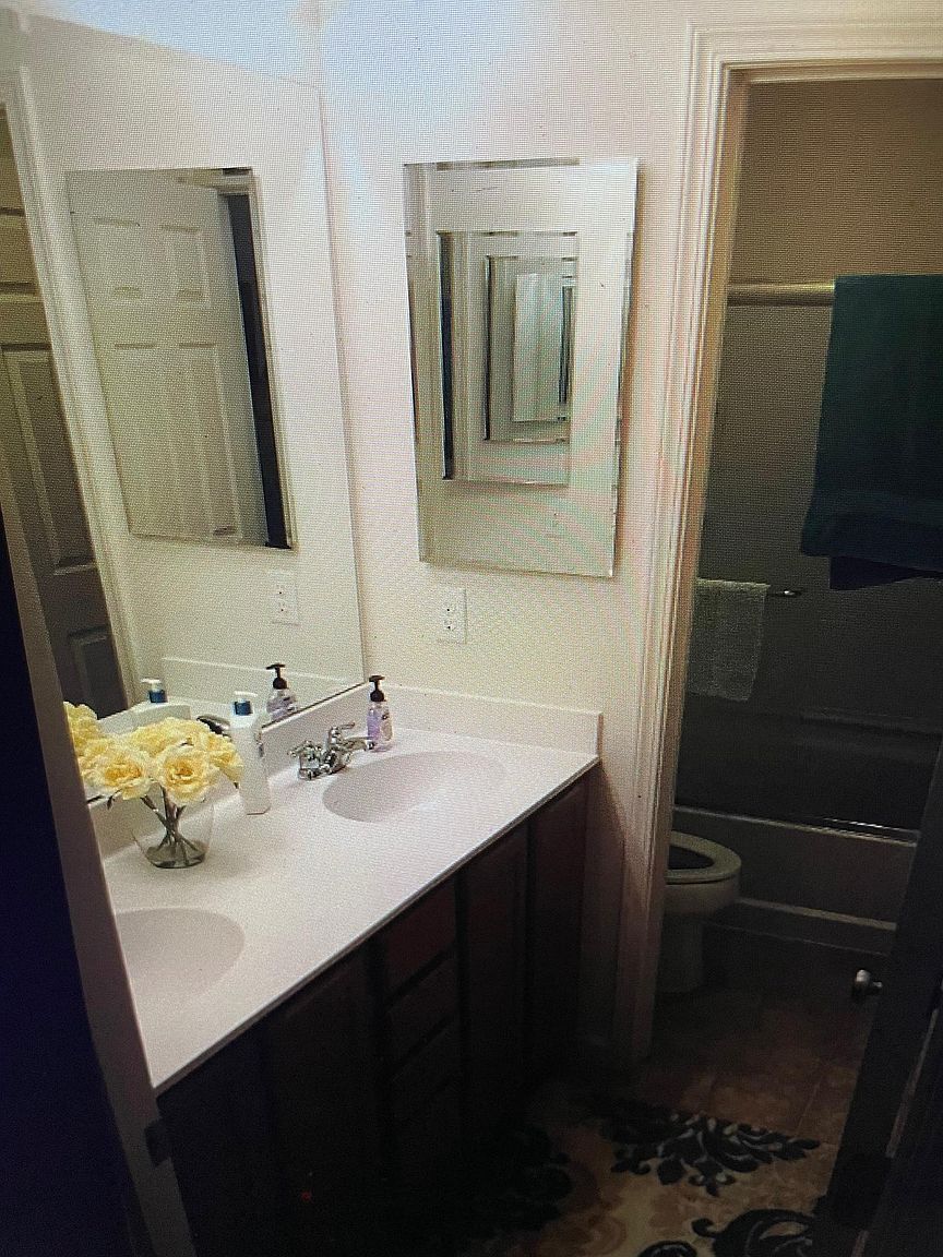 39863 Pelton Ter photo 2