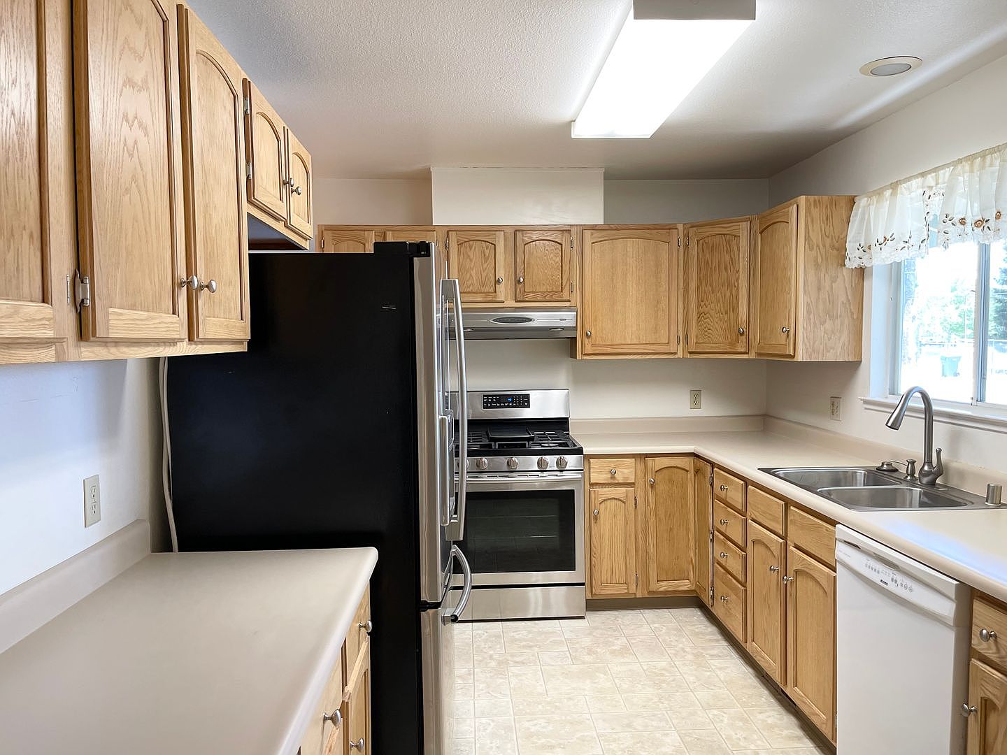 8713 Windsor Rd Windsor, CA 95492 photo 4