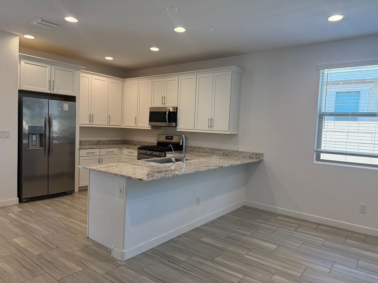 2156 W Burnside Trl photo 4