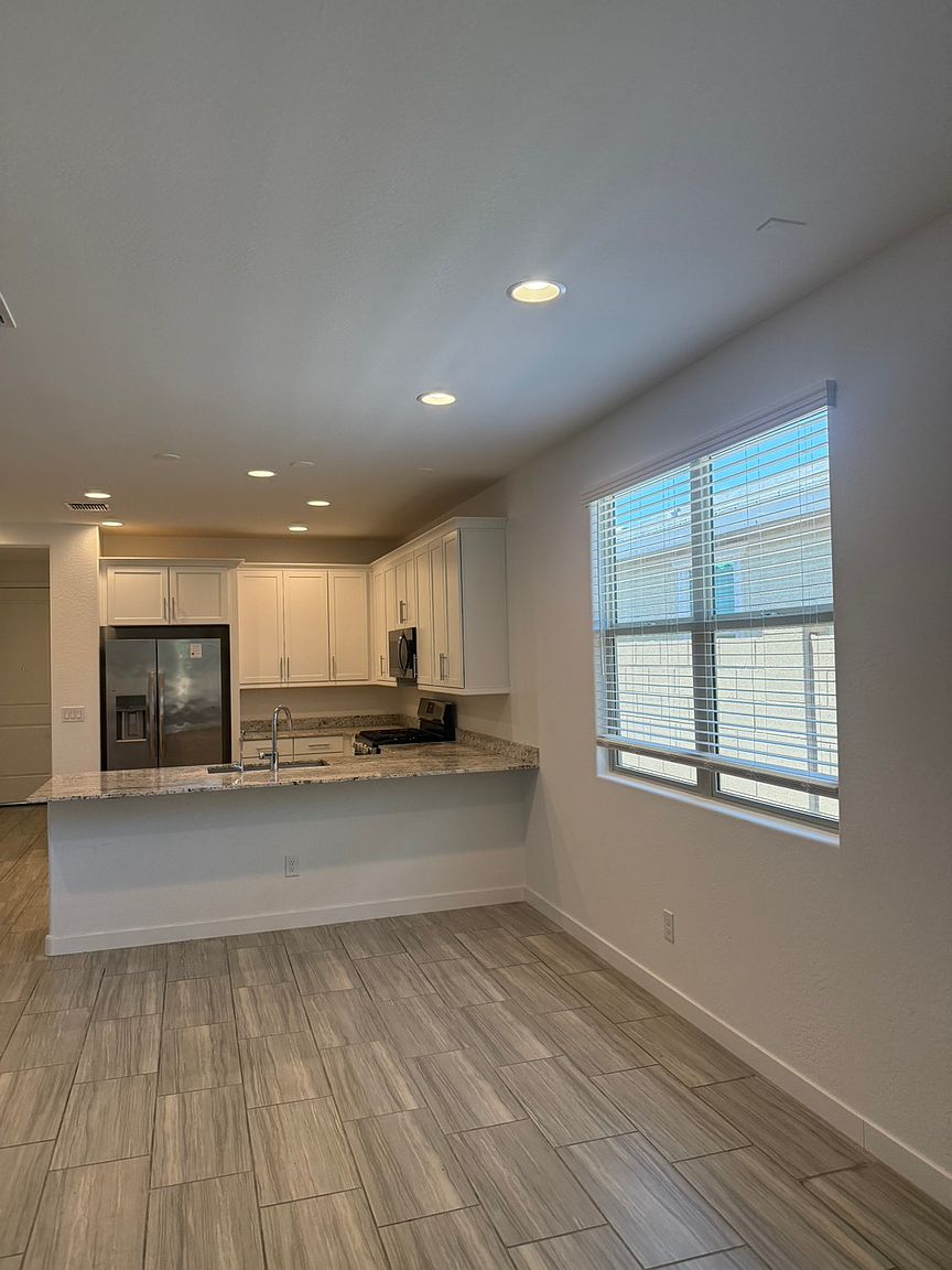 2156 W Burnside Trl photo 5