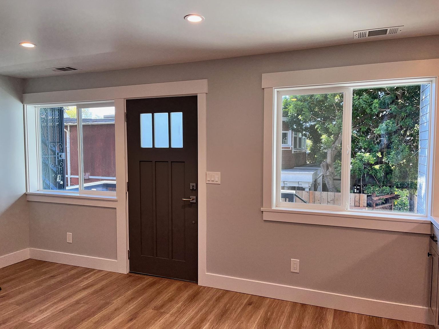 2BR/1BA Apartment on Treat Ave · San Francisco photo 5