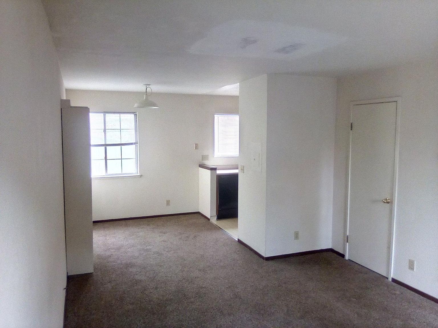 2BR/1BA Townhouse on Crolls Garden Ct · Alameda photo 2