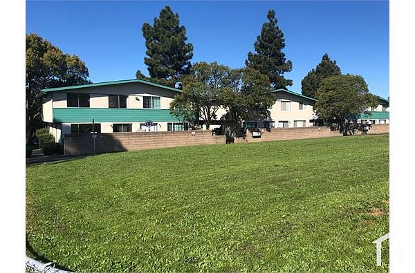 240 Holly St Vallejo, CA 94589 photo 2