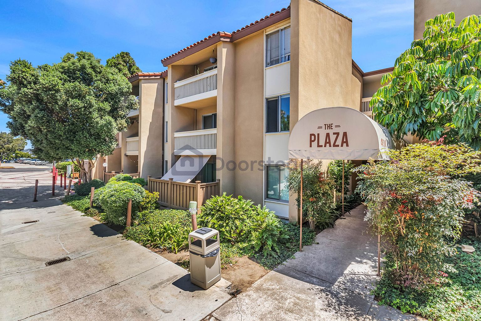 4600 Lamont St photo 4